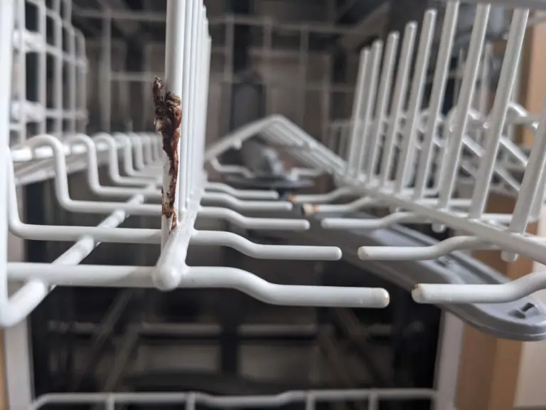 Spülmaschinenkorb rostet – was kann ich tun?